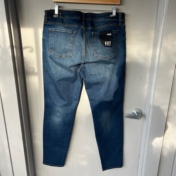 KUT from the Kloth Diana High Rise Skinny Jeans - Picture 9 of 11